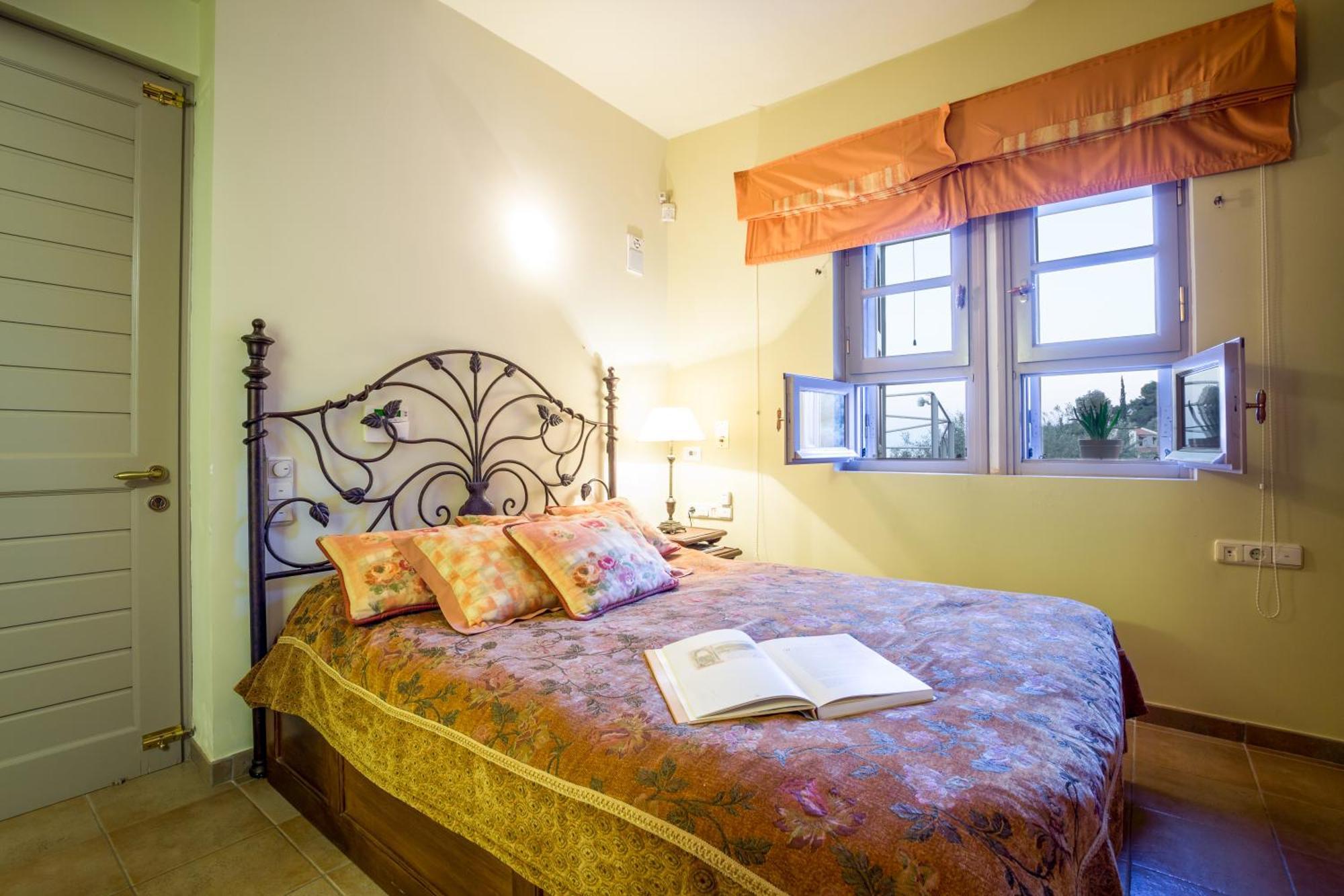 Elia Junior Suite In Epidavros With Shared Pool Nea Epidavros Extérieur photo